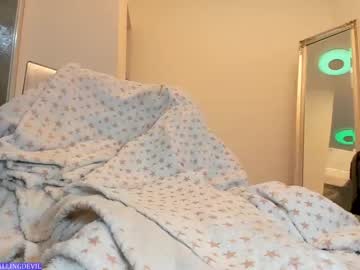 girl
        hotfallingdevil cam image #2304292