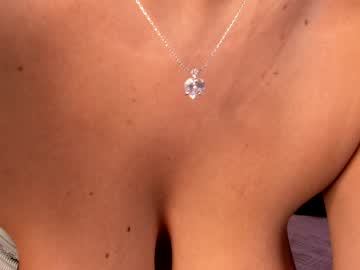 girl
        missyrai cam image #2159844