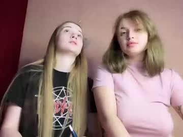 couple
        angry_girl cam image #229263