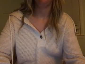 girl
        blondegirlog1 cam image #2450249