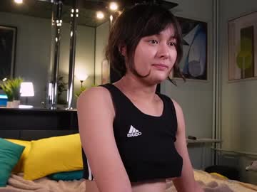 girl
        na__na cam image #3660940