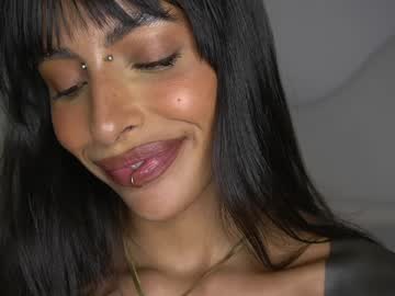 girl
        kaligray10 cam image #4038967