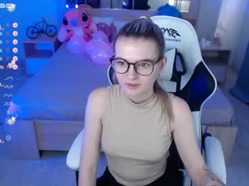 girl
        amelialuck cam image #589638