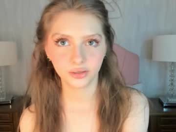 girl
        victoria_calloway cam image #3249492