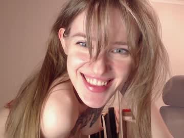 girl
        esther_estrie cam image #2180092