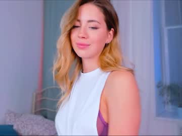girl
        emmi_rosee cam image #409661