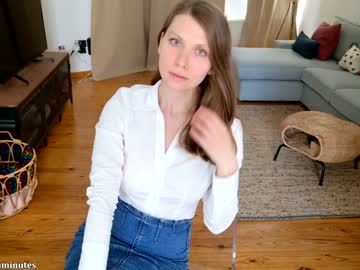 girl
        giveyouelevenminutes cam image #1442307