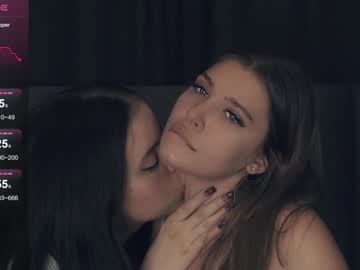 couple
        vivid_girls cam image #3194769