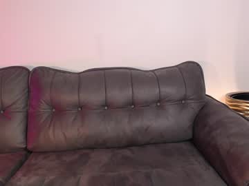 girl
        cherry_beauty cam image #1564939