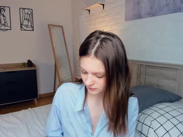 girl
        katy_best_ cam image #2510746