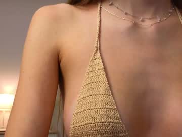 girl
        wanda_robinson cam image #3948240