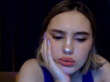 girl
        angella_kleee cam image #3174044