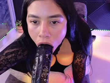 girl
        nicollbashel cam image #3727434