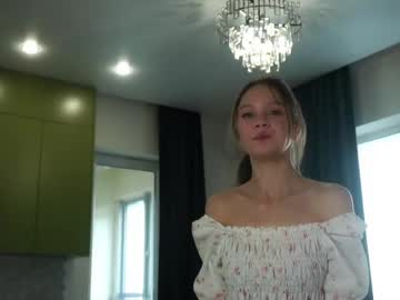 girl
        lucettaglasper cam image #2998781