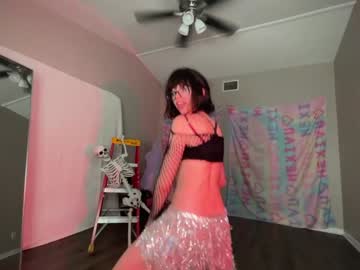 girl
        hexivu cam image #4362198