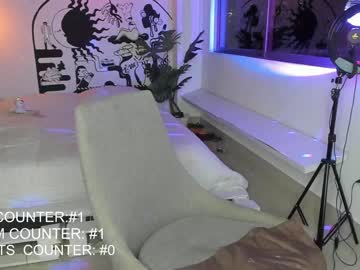 girl
        lonelly_lolly98 cam image #1469677
