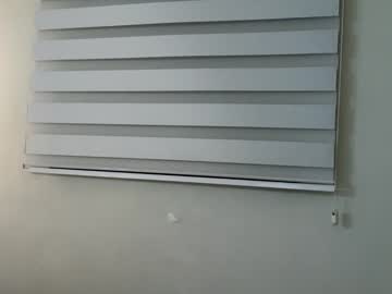 girl
        yourbonie cam image #727620