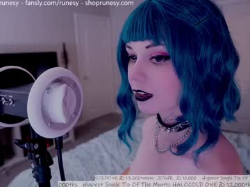 girl
        runesy cam image #3270423