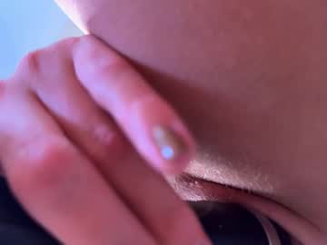 girl
        canikissyou_ cam image #4476566