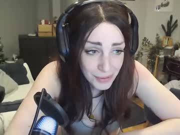 girl
        thirstypickle cam image #3885806