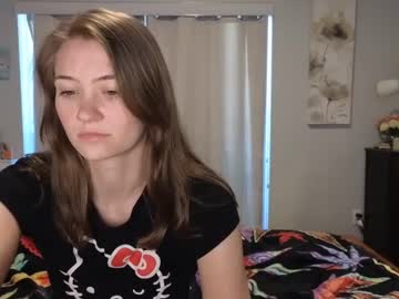girl
        katynowhere cam image #3163999