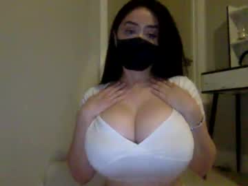 girl
        _natycutei19 cam image #4543754