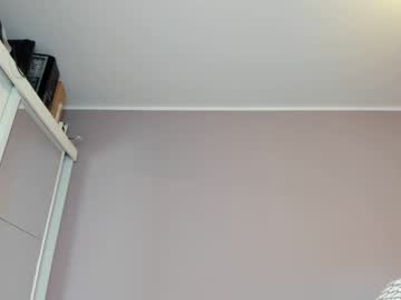 girl
        justahornywife cam image #1131475