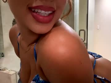 girl
        peachyplease cam image #1609092