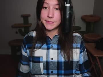 girl
        alexa_dream cam image #3470865