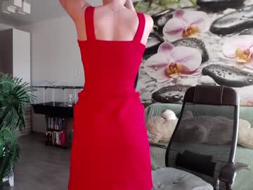 girl
        jennycutey cam image #1269501