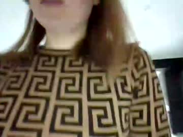 girl
        eatmypie69 cam image #2376463