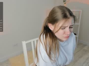 girl
        arky_b1y cam image #1633801