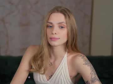 girl
        anabel054 cam image #4114884