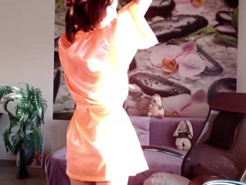 girl
        jennycutey cam image #417438
