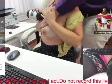 couple
        milf_viktoria cam image #1567167