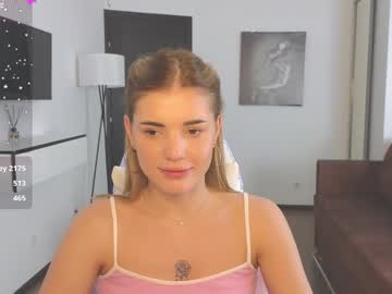 girl
        adrianawow1 cam image #4332451