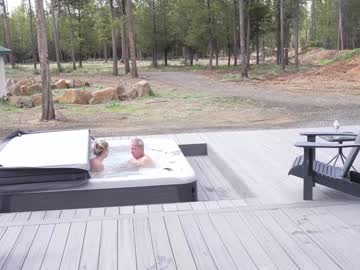 couple
        blondefoxsilverfox cam image #4512440