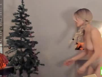 girl
        margarethowell cam image #3721292