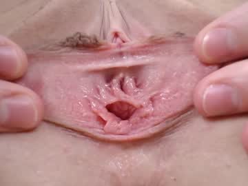 girl
        courtney_luv cam image #902601