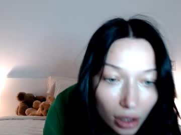 girl
        giagenovese cam image #3777241