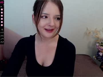 girl
        ginger_pie cam image #918769