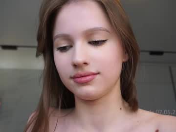 girl
        hecola cam image #4483581
