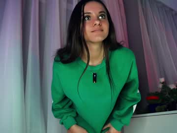 girl
        lorettadunnell cam image #3985609