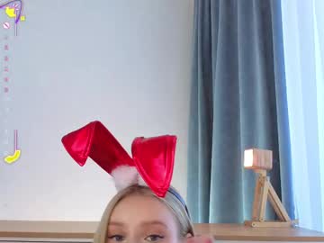 girl
        odeliabrownell cam image #4535278