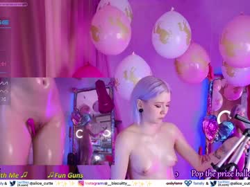 girl
        _biscuitty cam image #1439735