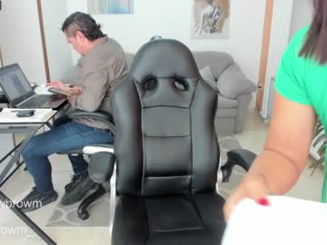 couple
        emillybrowm cam image #1836212