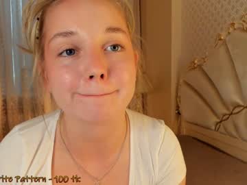 couple
        huntertiana cam image #1165248
