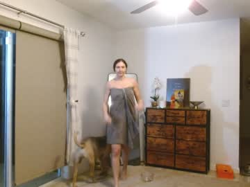 girl
        dazeydo cam image #3771344