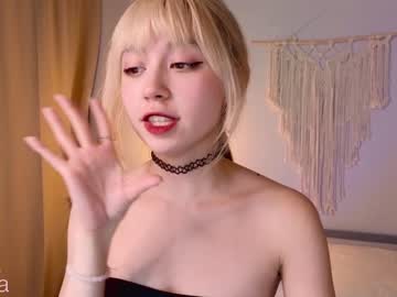 girl
        y_u_m_i_k_a cam image #1055268