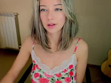 girl
        lenamuti cam image #3923696